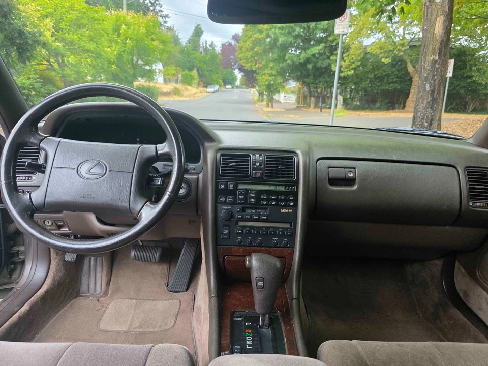 1990 Lexus LS 1st Gen - Image 11 of 31