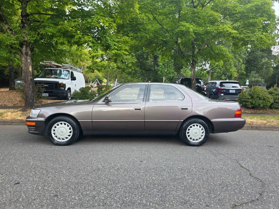 1990 Lexus LS 1st Gen - Image 3 of 31