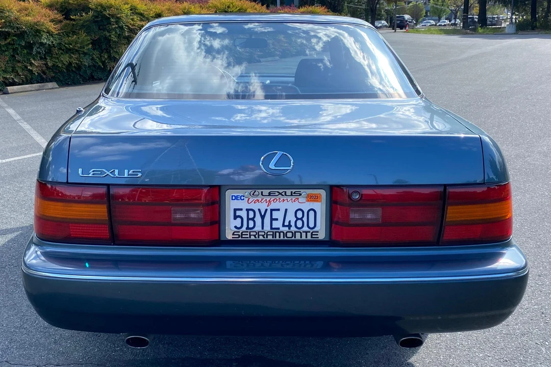 1990 Lexus LS 1st Gen - Image 5 of 12