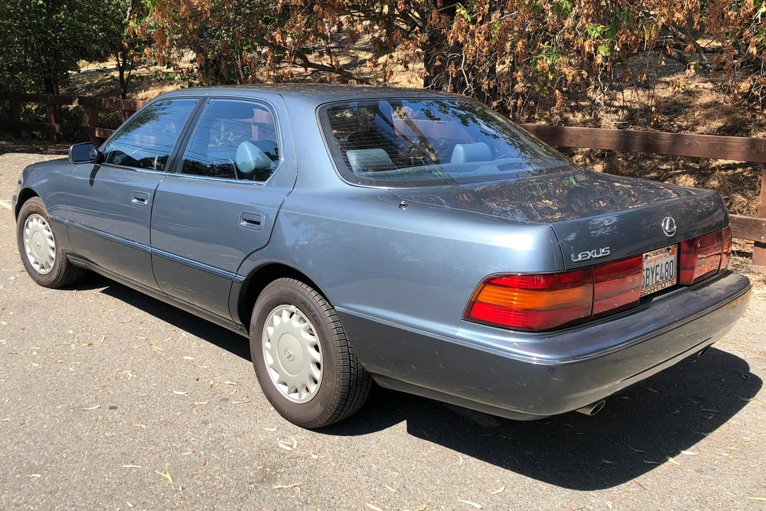 1990 Lexus LS 1st Gen - Image 4 of 12