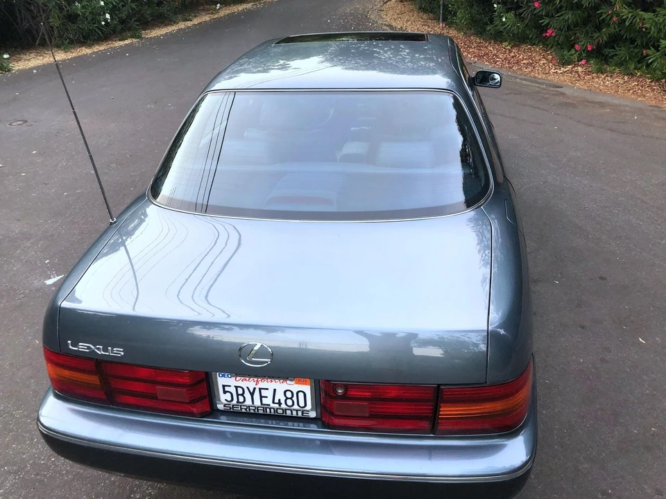 1990 Lexus LS 1st Gen - Image 12 of 12