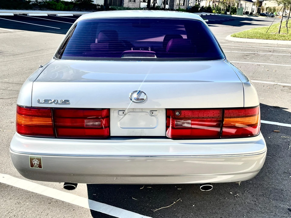 1990 Lexus LS 1st Gen - Image 9 of 31