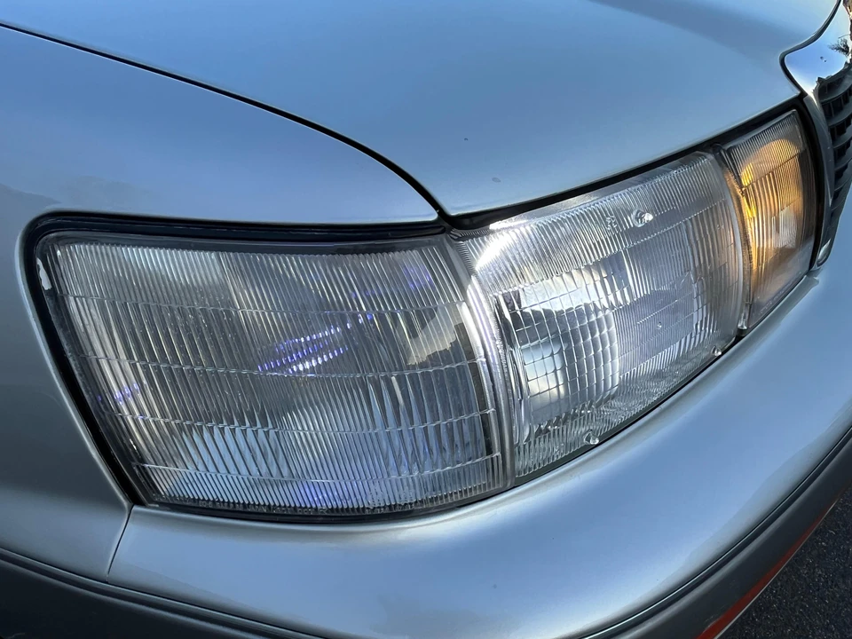 1990 Lexus LS 1st Gen - Image 14 of 31