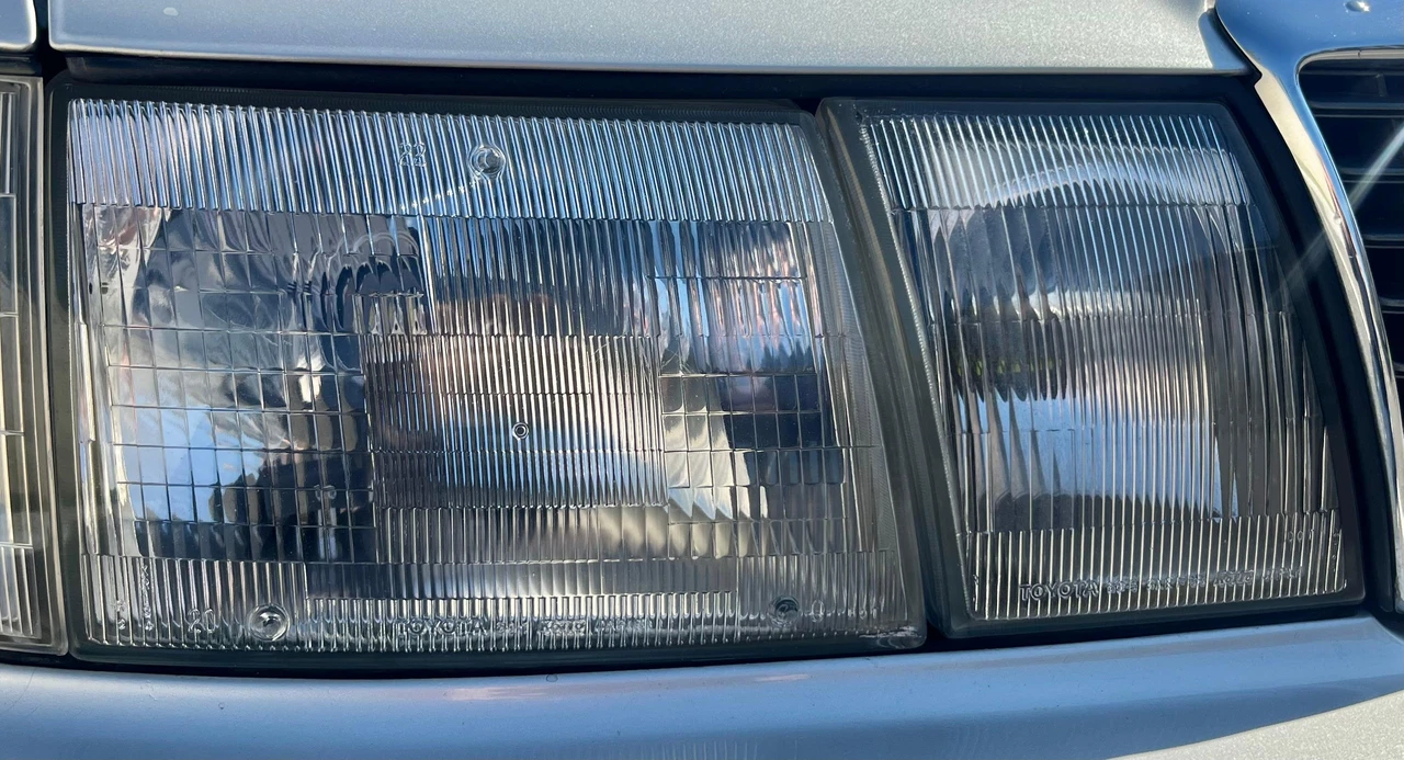 1990 Lexus LS 1st Gen - Image 16 of 31