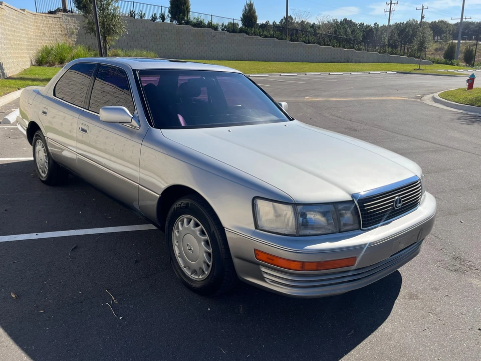 1990 Lexus LS 1st Gen - Image 12 of 31