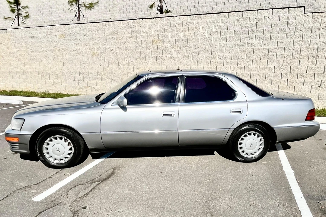 1990 Lexus LS 1st Gen - Image 3 of 31