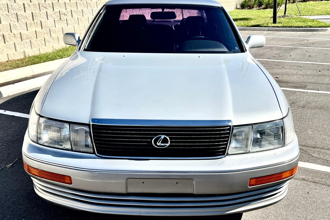 1990 Lexus LS 1st Gen - Image 2 of 31