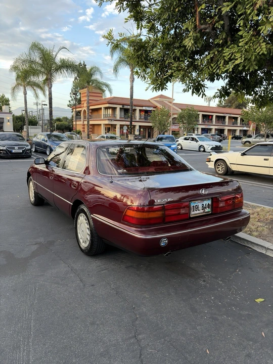 1990 Lexus LS 1st Gen - Image 2 of 31