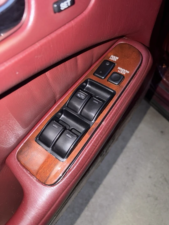 1990 Lexus LS 1st Gen - Image 23 of 31