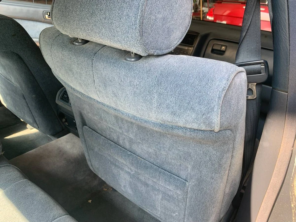 1990 Lexus LS 1st Gen - Image 15 of 17