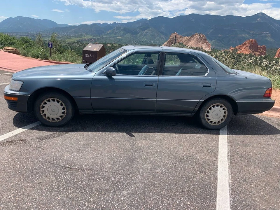 1990 Lexus LS 1st Gen - Image 4 of 17