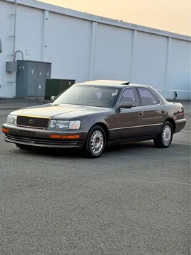 1990 Lexus LS 400