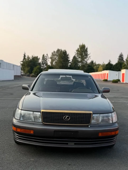 1990 Lexus LS 1st Gen - Image 2 of 14