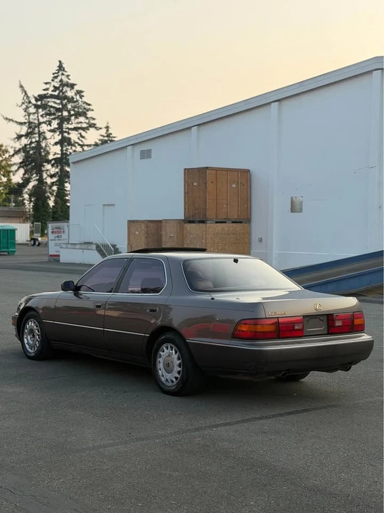 1990 Lexus LS 1st Gen - Image 6 of 14