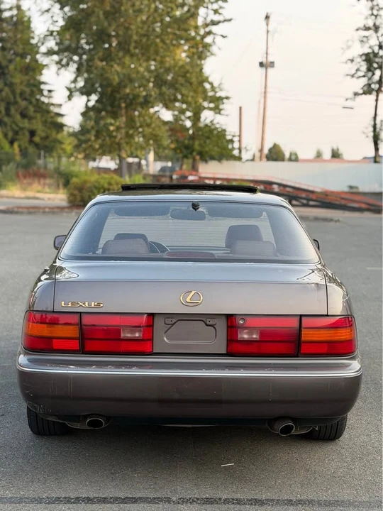 1990 Lexus LS 1st Gen - Image 5 of 14