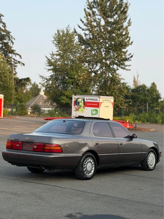 1990 Lexus LS 1st Gen - Image 4 of 14