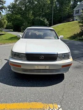 1990 Lexus LS 400