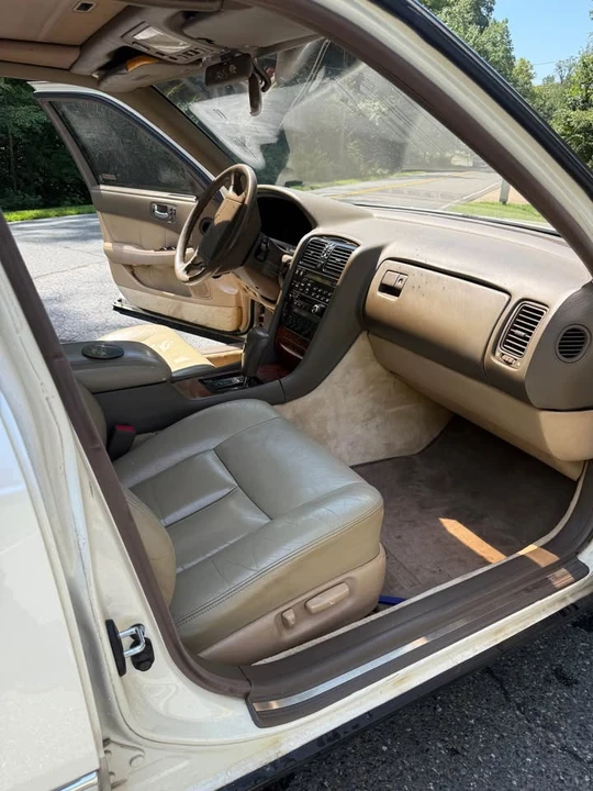 1990 Lexus LS 1st Gen - Image 16 of 20