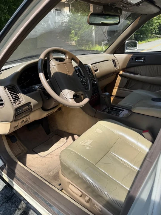 1990 Lexus LS 1st Gen - Image 9 of 20