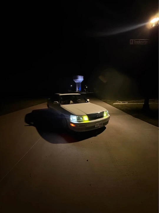 1990 Lexus LS 1st Gen - Image 8 of 9