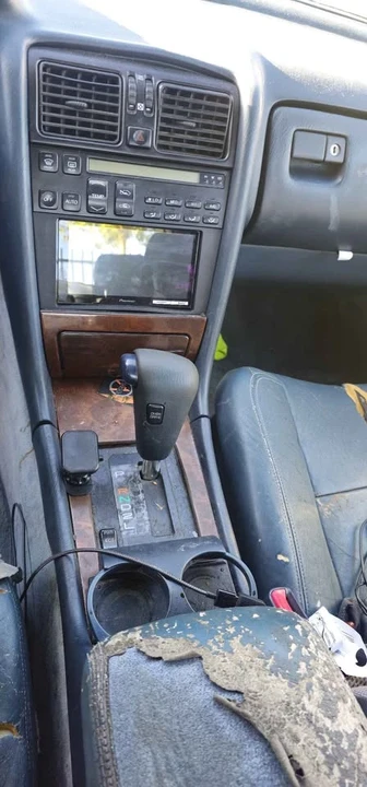 1990 Lexus LS 1st Gen - Image 5 of 5
