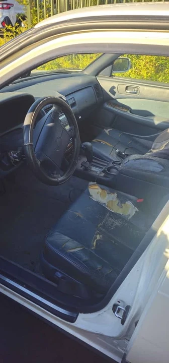 1990 Lexus LS 1st Gen - Image 3 of 5
