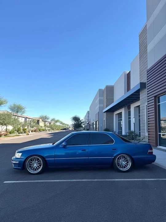1990 Lexus LS 1st Gen - Image 2 of 16