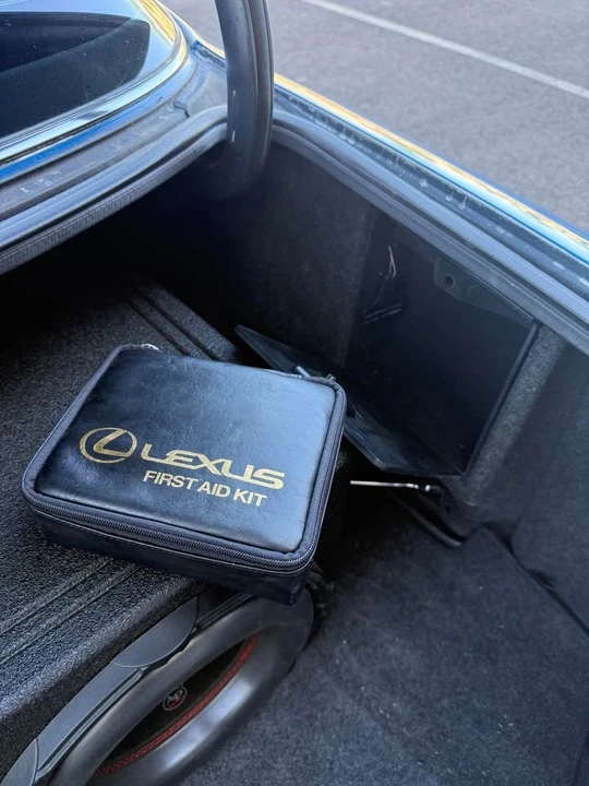1990 Lexus LS 1st Gen - Image 11 of 16
