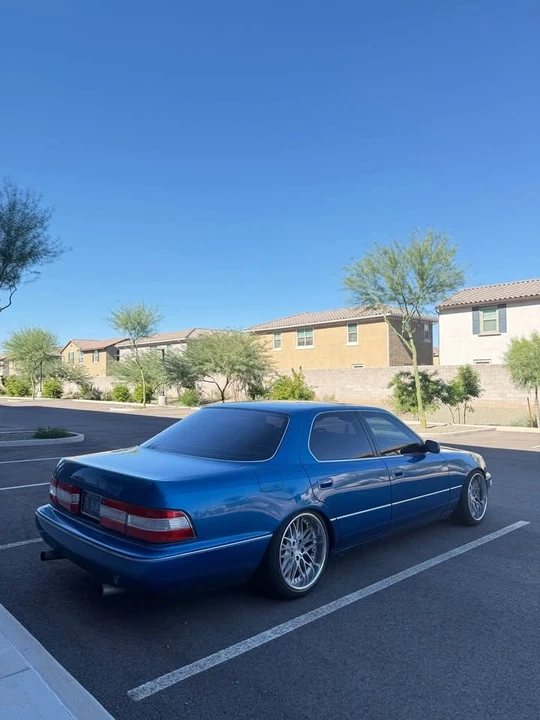 1990 Lexus LS 1st Gen - Image 4 of 16