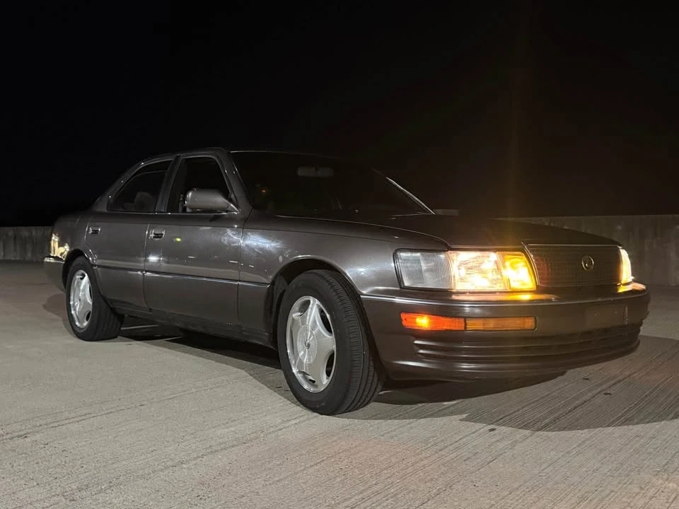 1990 Lexus LS 1st Gen - Image 6 of 7