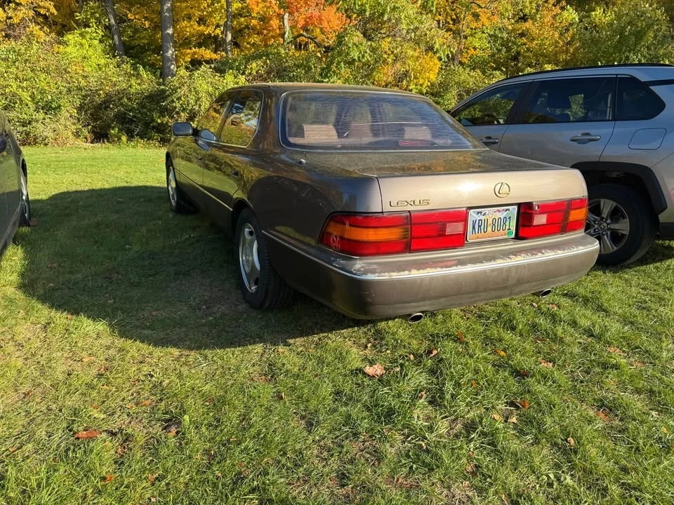 1990 Lexus LS 1st Gen - Image 5 of 7