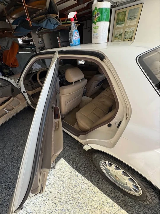 1990 Lexus LS 1st Gen - Image 11 of 20