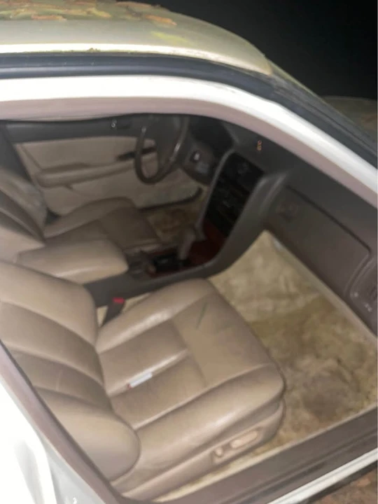 1990 Lexus LS 1st Gen - Image 4 of 6