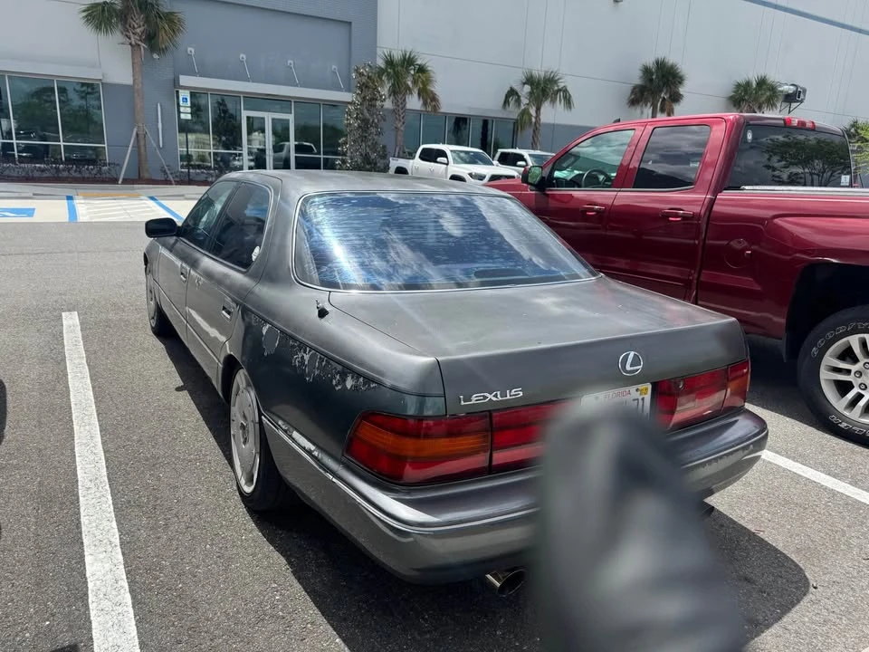 1990 Lexus LS 1st Gen - Image 4 of 11
