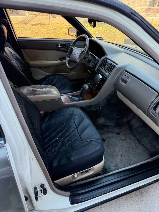 1990 Lexus LS 1st Gen - Image 2 of 8