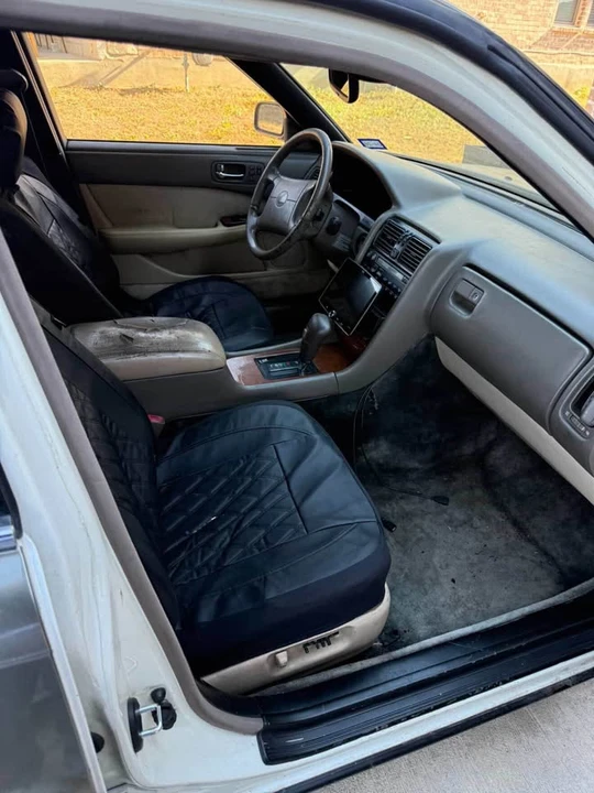 1990 Lexus LS 1st Gen - Image 7 of 7
