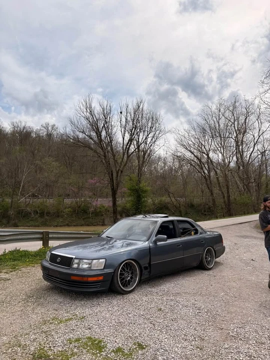 1990 Lexus LS 1st Gen - Image 2 of 6