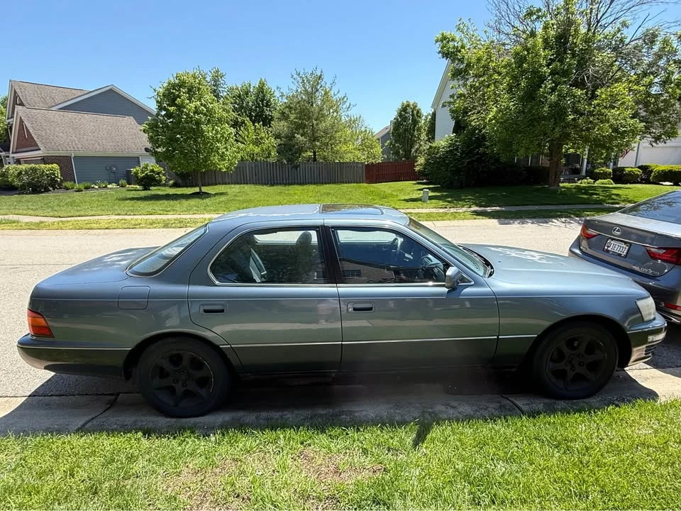 1990 Lexus LS 1st Gen - Image 5 of 11