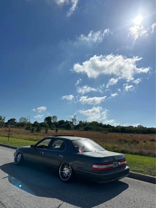 1990 Lexus LS 1st Gen - Image 5 of 5