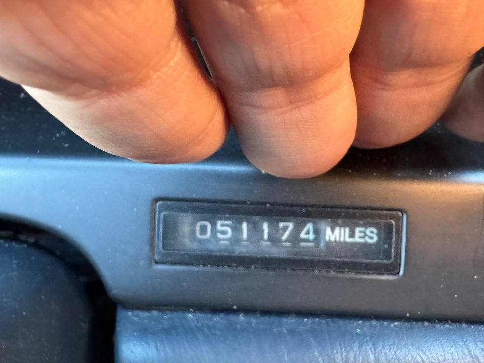 1990 Lexus LS 1st Gen - Image 21 of 21