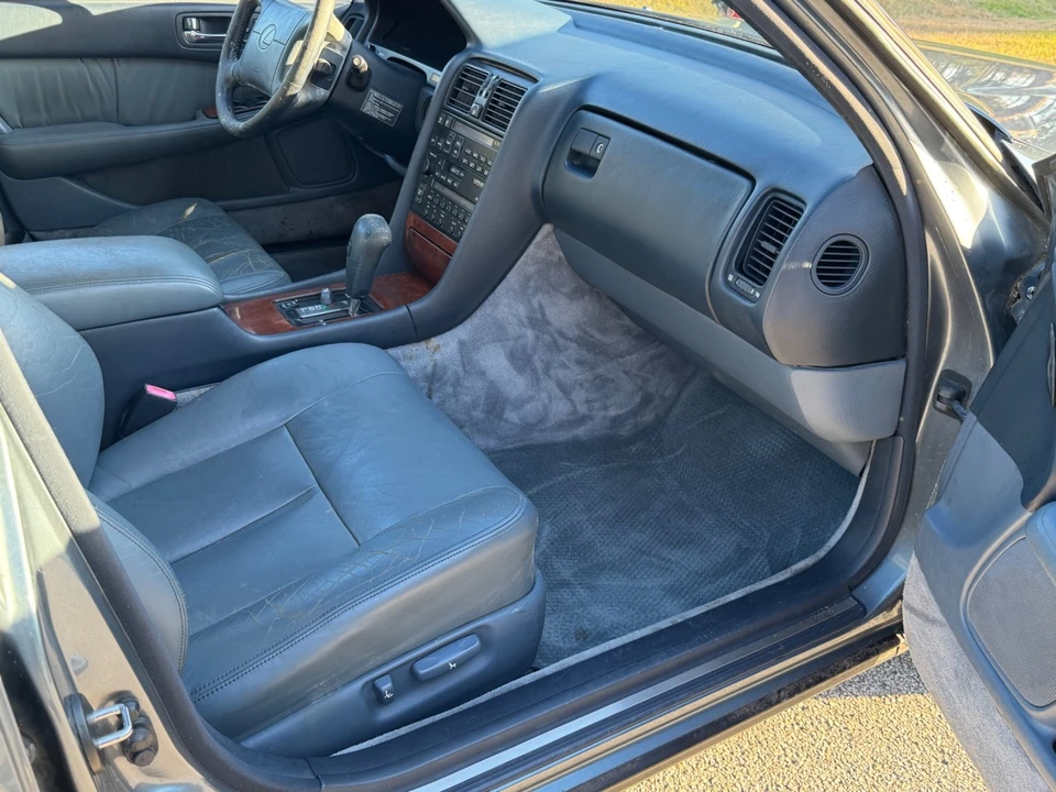 1990 Lexus LS 1st Gen - Image 12 of 21