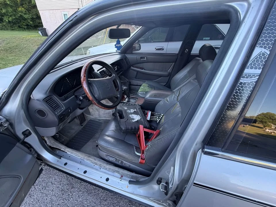 1990 Lexus LS 1st Gen - Image 4 of 5