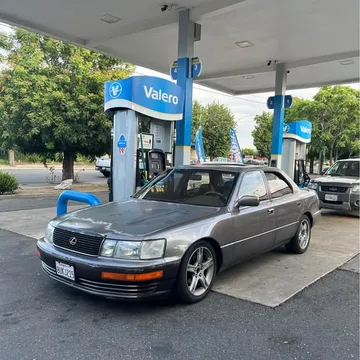 1990 Lexus LS 400