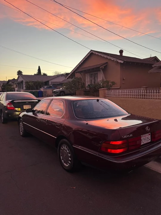1990 Lexus LS 1st Gen - Image 2 of 9