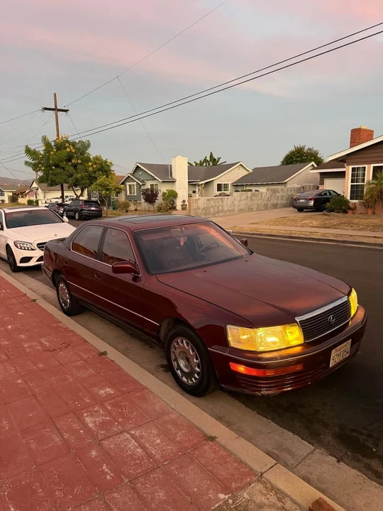 1990 Lexus LS 1st Gen - Image 4 of 9