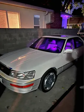 1990 Lexus LS 400 Sedan 4D