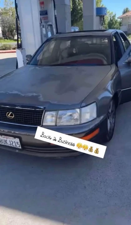 1990 Lexus LS 1st Gen - Image 2 of 4