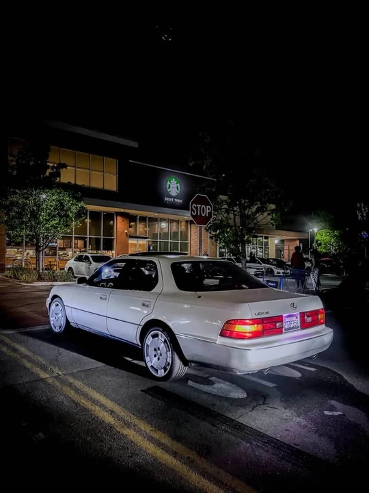 1990 Lexus LS 1st Gen - Image 3 of 6