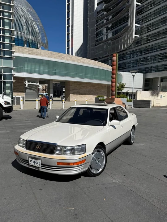 1990 Lexus LS 1st Gen - Image 5 of 6