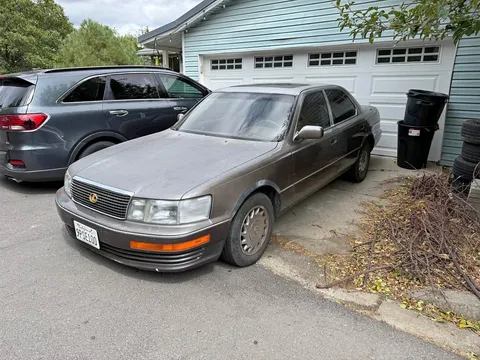1990 Lexus LS 400 Sedan